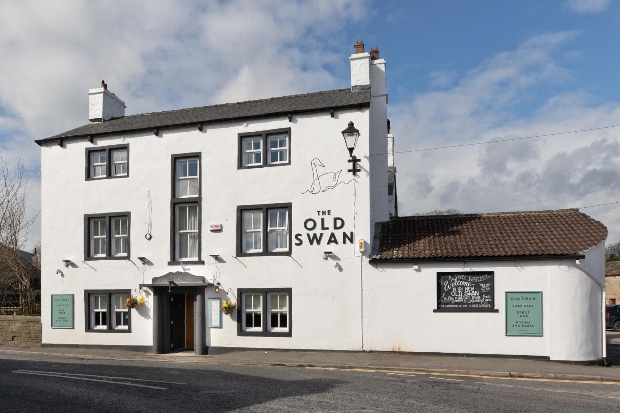 Old Swan Hotell Gargrave Eksteriør bilde